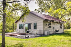 Deck | Charcoal Grill (Bring Your Own Charcoal)