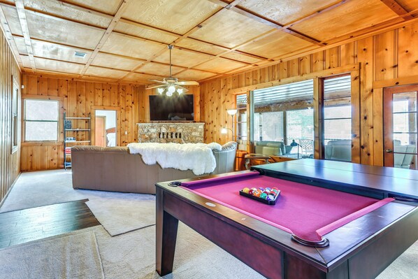 Coarsegold Vacation Rental | 3BR | 2.5BA | 2,750 Sq Ft | Access Only By Stairs