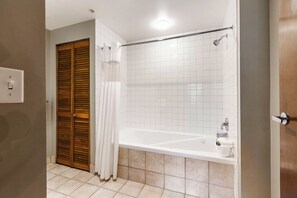 Bathroom with Jetted Tub/Shower Combo