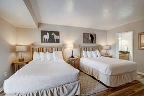 2 Queen Beds