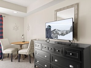 Table / Dresser / TV