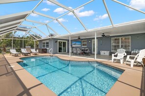 Canal Front Pool - Grill, TV, Dining + Lounge Areas