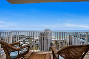 Ariel Dunes I 2001 balcony views