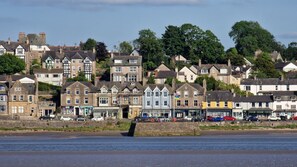 Vibrant seafront location with plenty of places to eat and drink