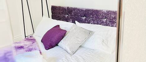 Purple room bed pic