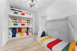 Dream big in our National Park-inspired triple bunks.