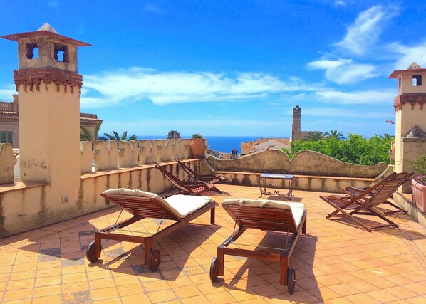 VILLA MIMOSA TAORMINA
Sea View Rooftop Terrace