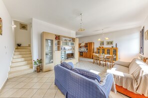 Living and dining room