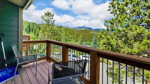 The home features two balconies, both of which have lovely mountain views and are the perfect spot for catching the sunset.