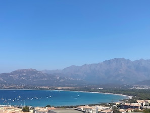 Vista para a praia ou o mar