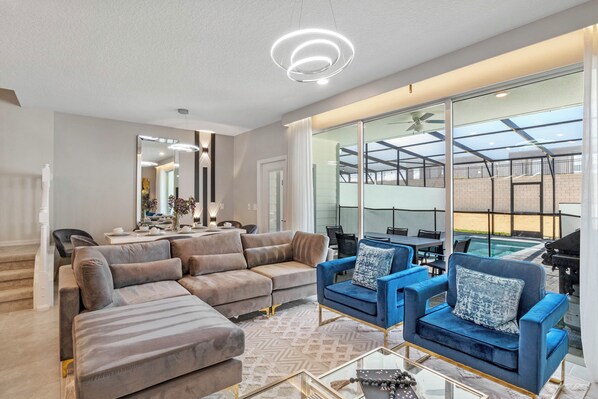 876 Paradise Drive (2).jpg