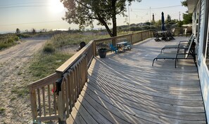 40X16 deck for sunbathing, dining, hanging out, taking in the views!