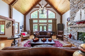 Great Room &amp; Fireplace