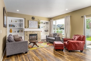 main floor living room w/ fireplace