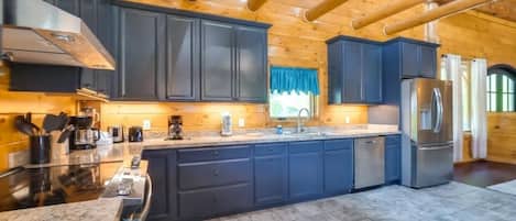 Indoors,Kitchen,Hardwood,Stained Wood,Refrigerator