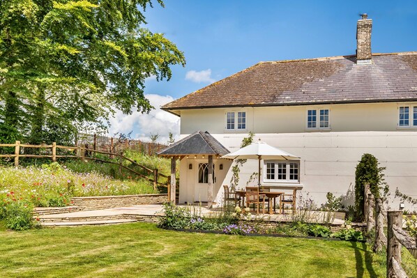 Crumpet Cottage, Chebbard, Dorchester: Relax and unwind in this idyllic retreat