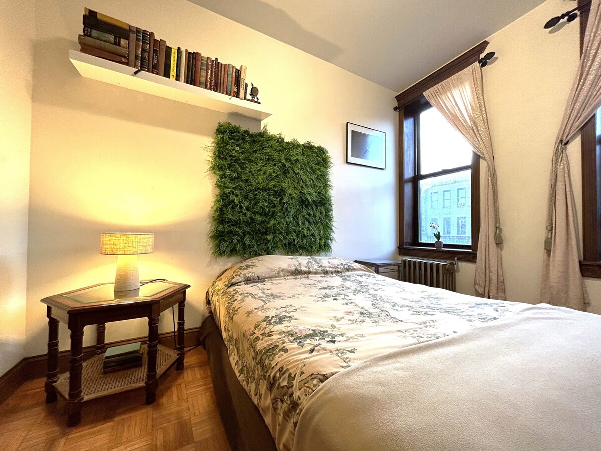 Spacious 2BR in Prospect Heights, Steps from Prospect Park!