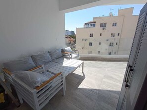 Balcony to enjoy the views of Larnaca