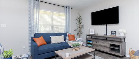 Living Room w/TV Streaming