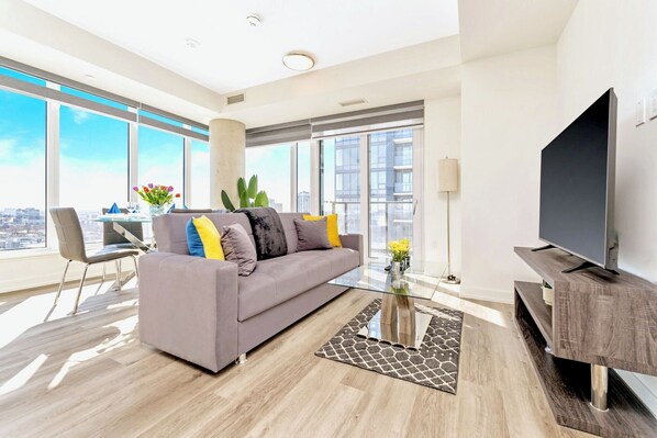Spacious Group-Friendly Layout