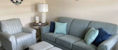 Comfortable seating area with queen size sofa bed