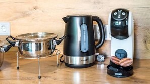 Kaffee und/oder Kaffeemaschine