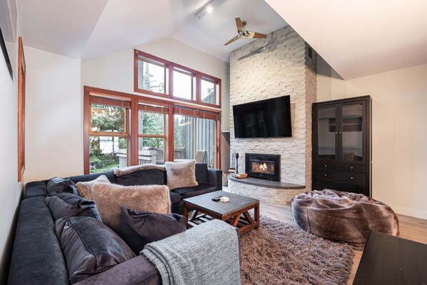Living area: Wood burning fireplace