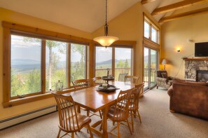 Dining area with panoramic mountain views