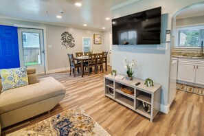 Interior | Open Floor Plan | Free WiFi