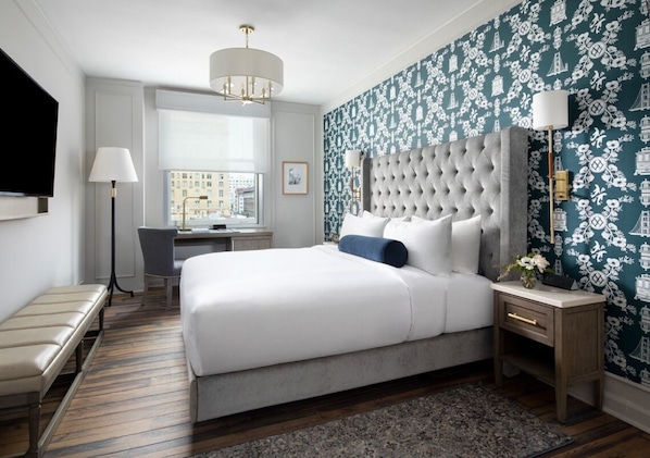 Unit with King size bed