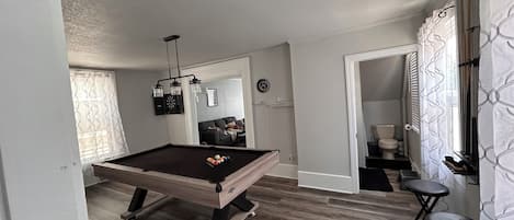 Pool table