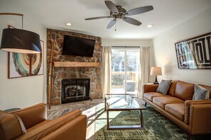 Bright and cozy living room