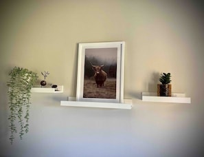 Stylish decor, (Highland cow) 