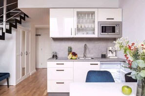 Fully equipped kitchen