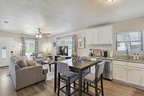 This functional, fully-equipped kitchen has everything you need for all your cooking needs while the spacious open-concept means you can socialize all through meal prep!