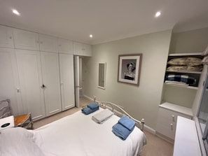 Main double bedroom