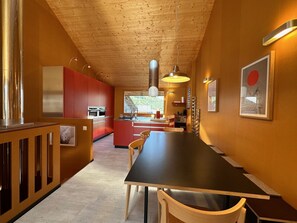 Dining room opening onto kitchen