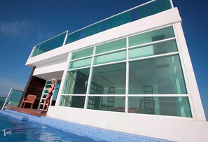 1 of 2 Private Pools: With Penthouse Combo #2014, you have 10 bedrooms and 9 bathrooms with showers.  The front doors to each unit are just a few steps away from each other on the Penthouse Level.