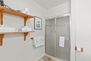 Pink Bedroom Ensuite Bathroom