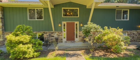 Outside view of the front of the home. 