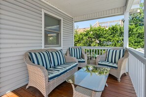 KDN9904: OBX Getaway | Top Level Front Porch