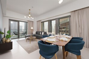 Beautiful holiday rental with stunning Burj Khalifa views in Downtown Dubai