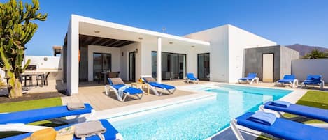 Beautiful villa with private pool and terrace