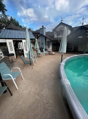 lots of seating near the pool