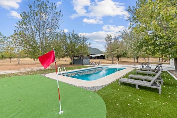 Pool