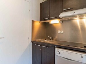 Make a tasty snack in the equipped kitchenette.