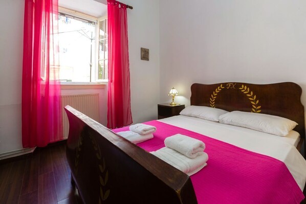 Campiello studio Pink