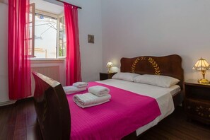 Campiello studio Pink