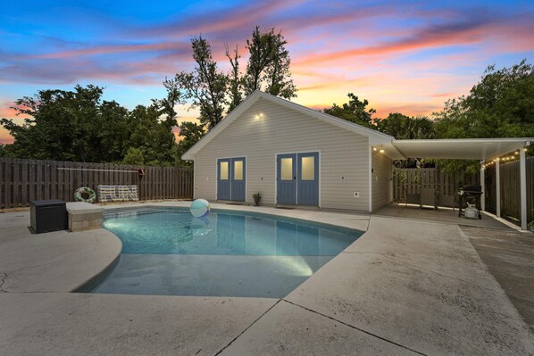 Main house sunset view with the pool. We try to keep this open the whole year. Send us a message for more details.