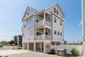 Welcome to Lighthouse Loft at The Tides Oceanfront Community!